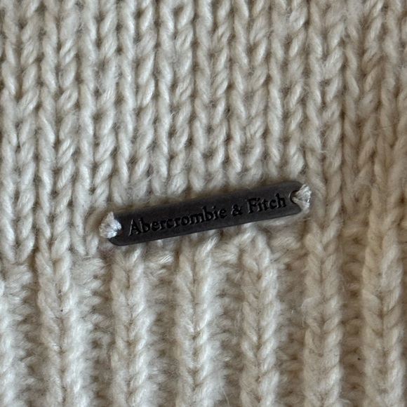 Abercrombie & Fitch Fair Isle Sweater - Picture 4 of 6